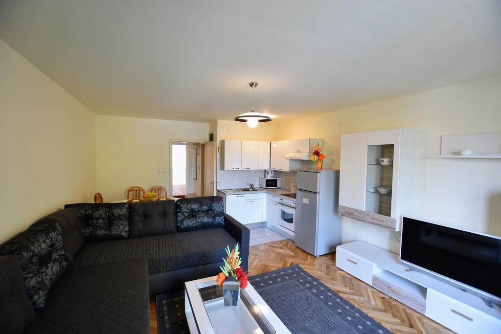 Apartments Dobranic ซริกเวนิซา ภายนอก รูปภาพ